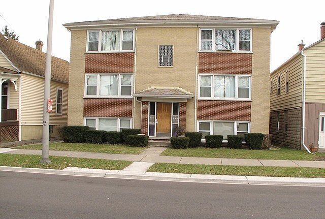 1st image of 1028 Circle Ave APT 1S