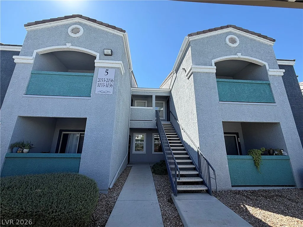 1 bed, 1.0 bath, 776 sqft, $1,000 — Photo 1