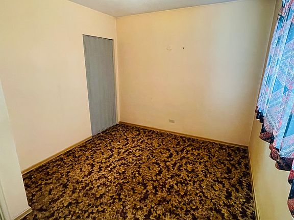 2nd image of 2820 Cochrane Rd NW