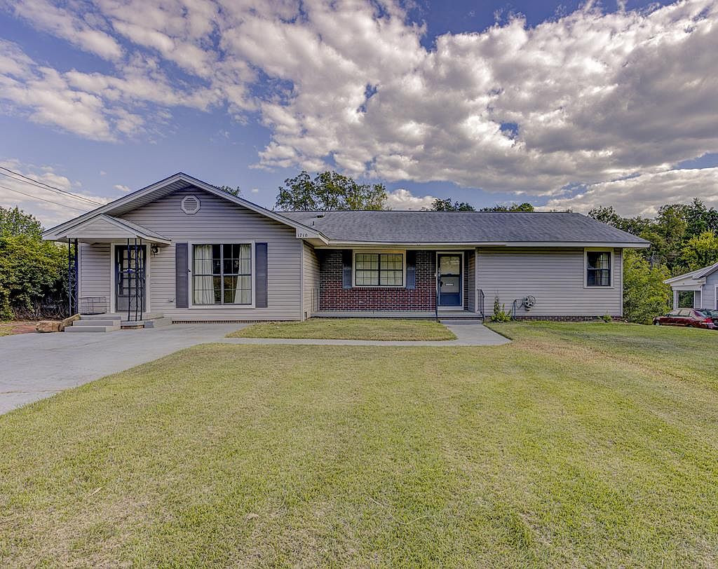 1710 Vicklan St, Vicksburg, MS 39180 MLS 31324 Zillow