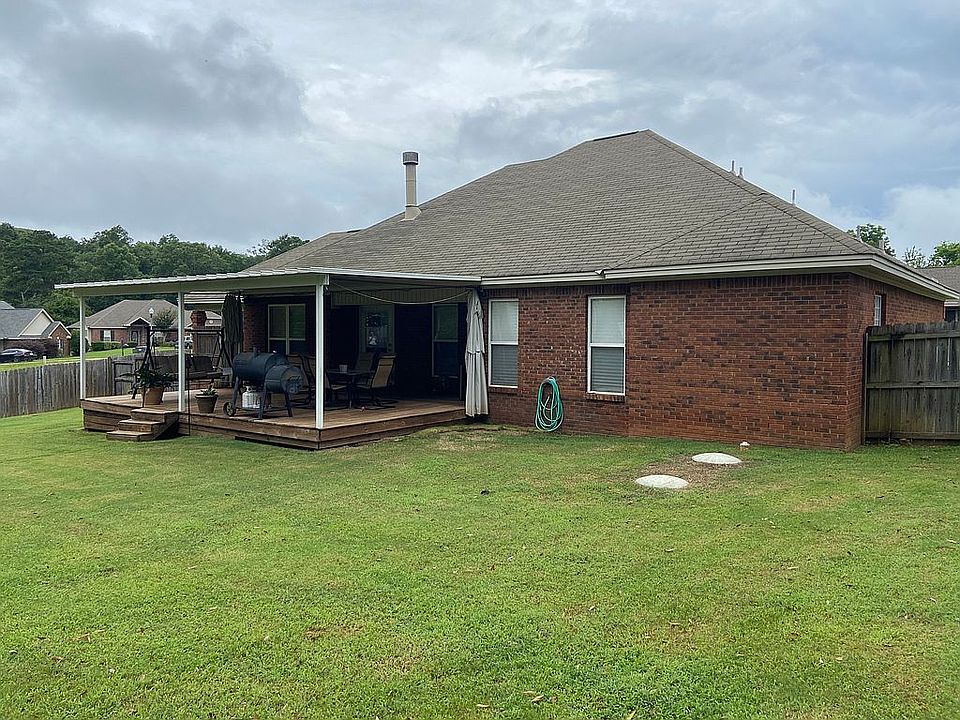2nd image of 1721 Honeysuckle Ridge Dr