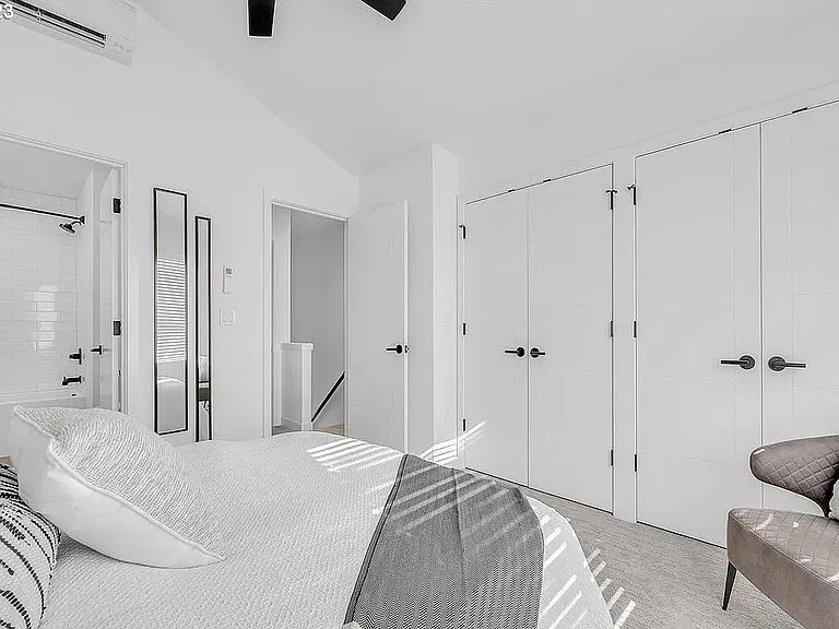 3686 SE Haig St — Photo 19