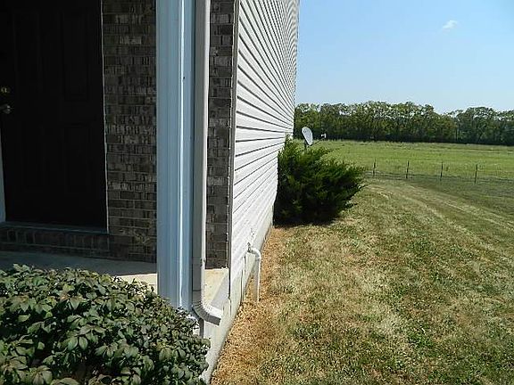 2nd image of 7444 Country Walk Dr