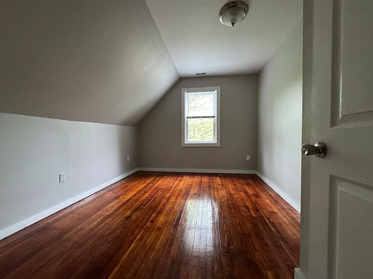 40 Harding Pl #3C — Photo 9