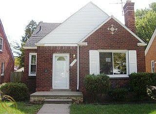 2nd image of 15292 Young St