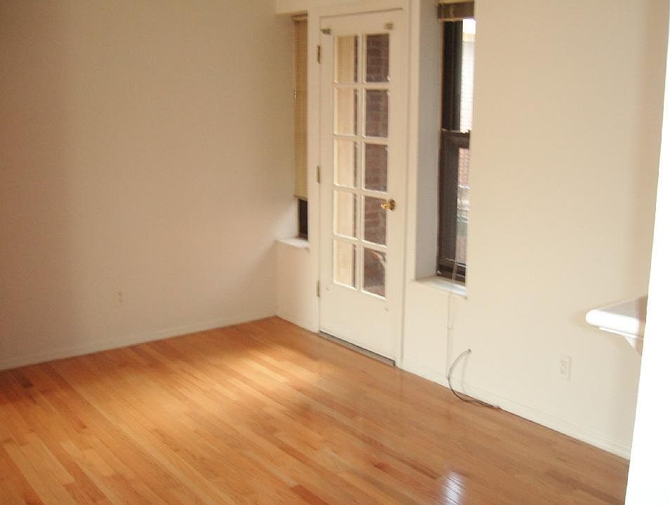 1st image of 5578 Waterman Blvd