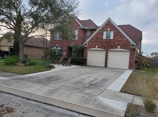 201 King William Dr, La Porte, TX 77571