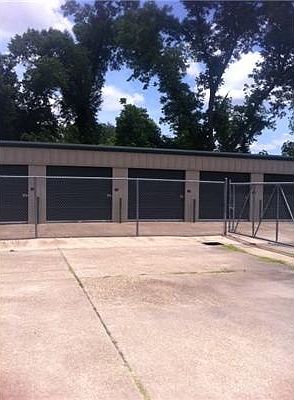 3rd image of 5531 Masonic Dr