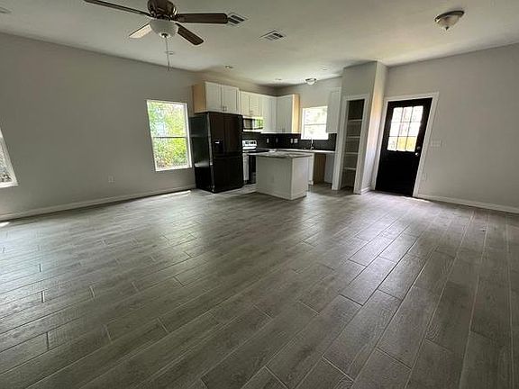 3rd image of 322 Vine St #1