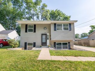 215 Arbury Pl, Midland, MI 48640