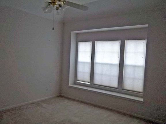5th image of 75 Rosewood St