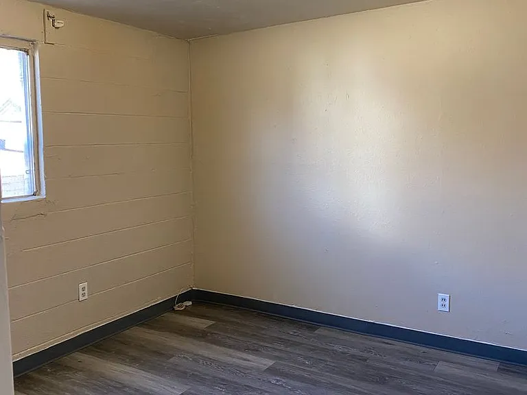 510 N Wall Ave — Photo 3