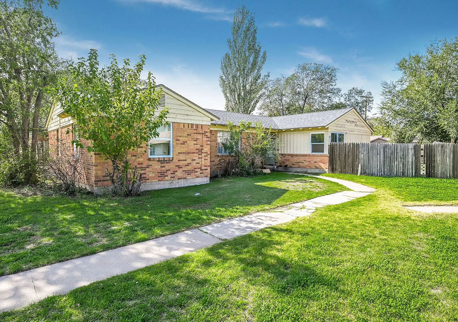2810 Duncan Dr — Photo 1