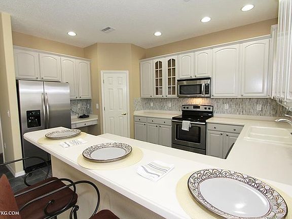 5th image of 2304 Wood Pointe Dr