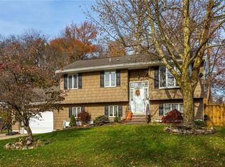 48 Phillips Dr, Old Bridge, NJ 08857