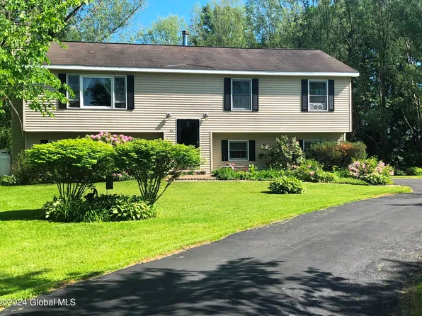 45 Westview Lane, Fort Edward, NY 12828