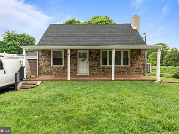 12 E Township Line Rd, East Norriton, PA 19401