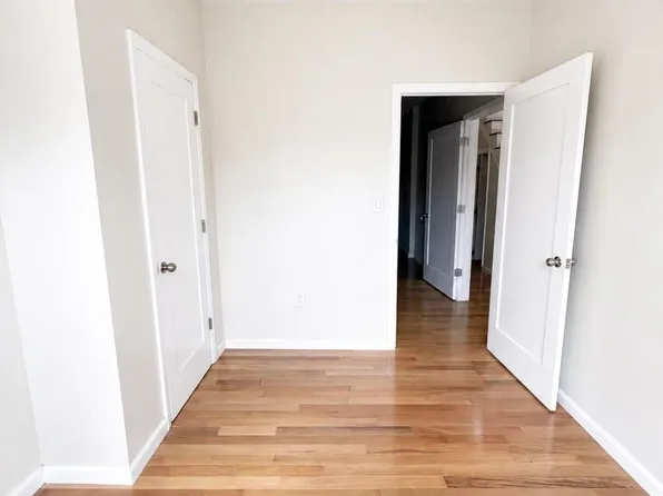 (undisclosed Address), Corona, NY 11368