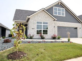 5823 NW 90th St, Johnston, IA 50131