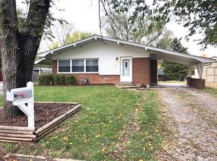 124 Freedom Dr, Belleville, IL
