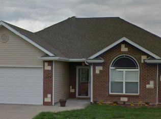 6179 E Brooke Dr, Hallsville, MO 65255