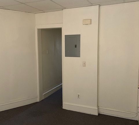 2nd image of 52 E Stratford Ave