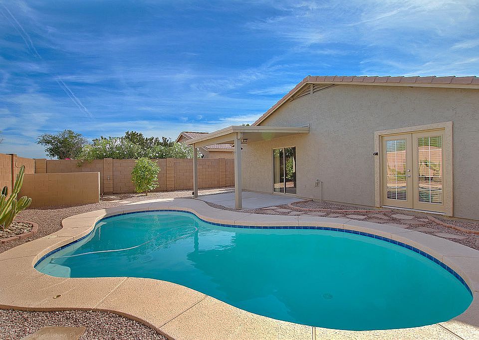 1st image of 25786 W Twilight Ln