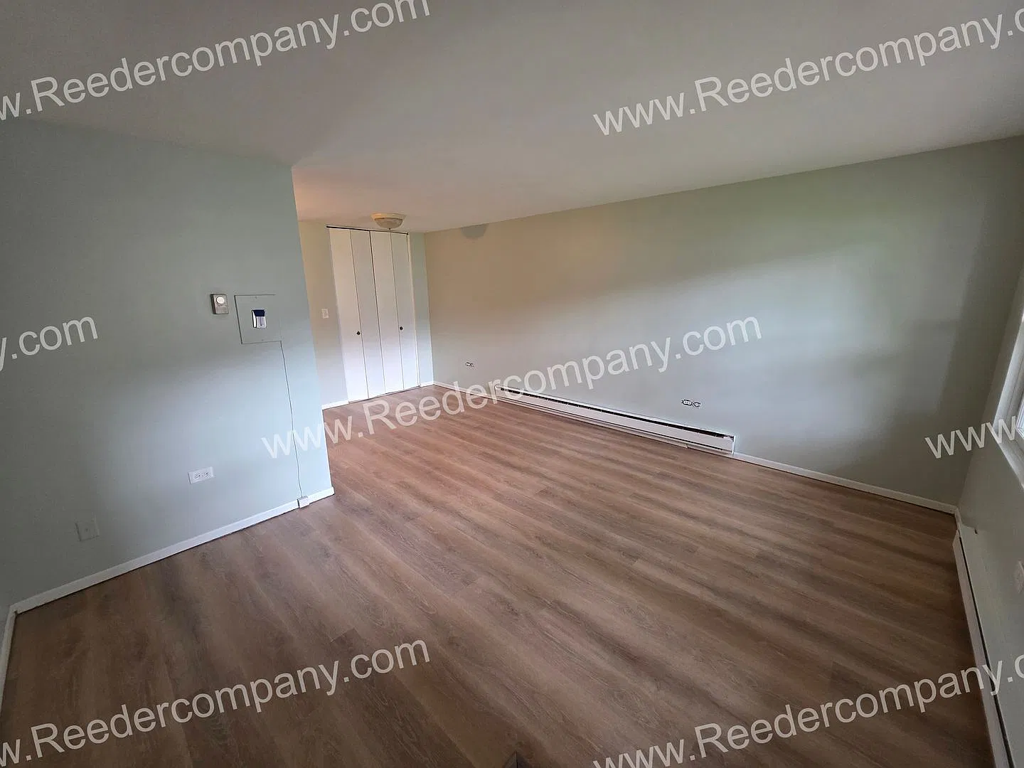 8801 Schneider Ave — Photo 2