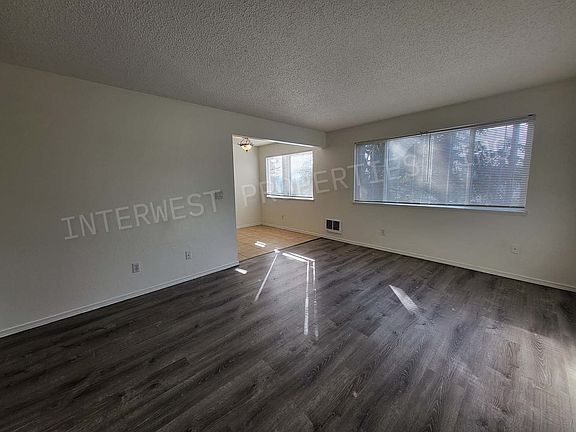 4th image of 4700 Falls View Ave APT 4