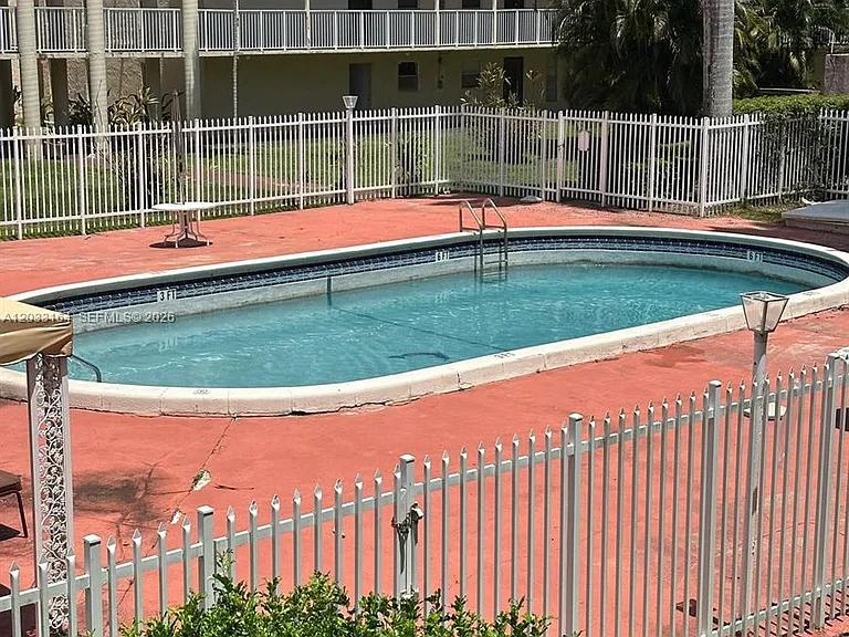2800 NW 56th Ave #G201 — Photo 5