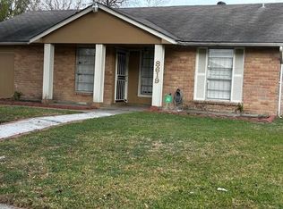 8619 Leawood Blvd, Houston, TX 77099