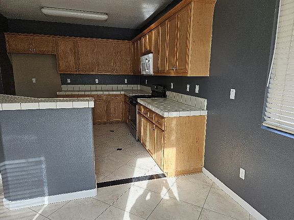 5th image of 7901 Diamond Rock Dr