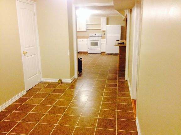 Large entrance that may be used as office area