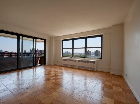 264 E Broadway image 1 of 6