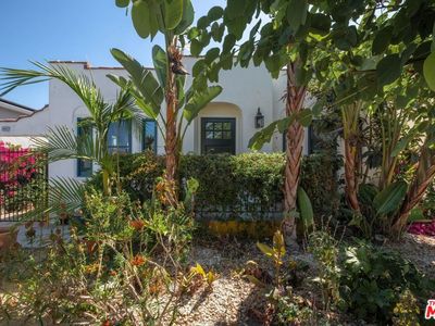 6822 Haas Ave, Los Angeles, CA, 90047