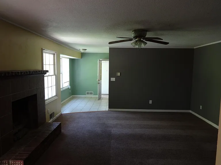 256 Cavalier Rd — Photo 2