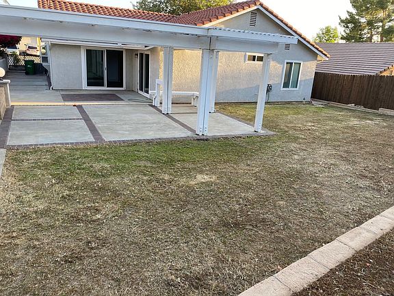 2nd image of 25708 Vespucci Ave