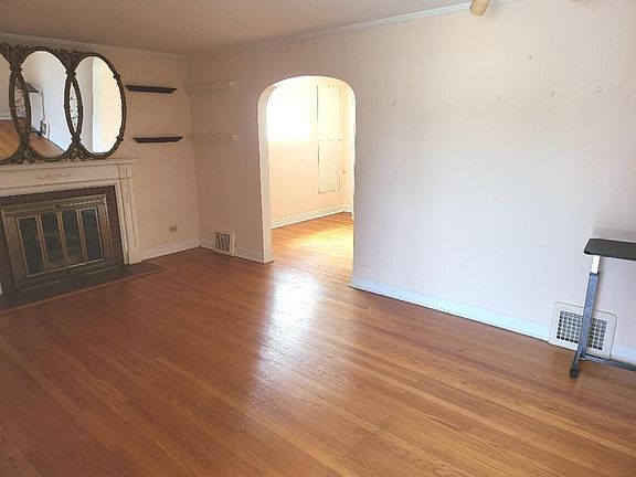 5th image of 14410 S Michigan Ave