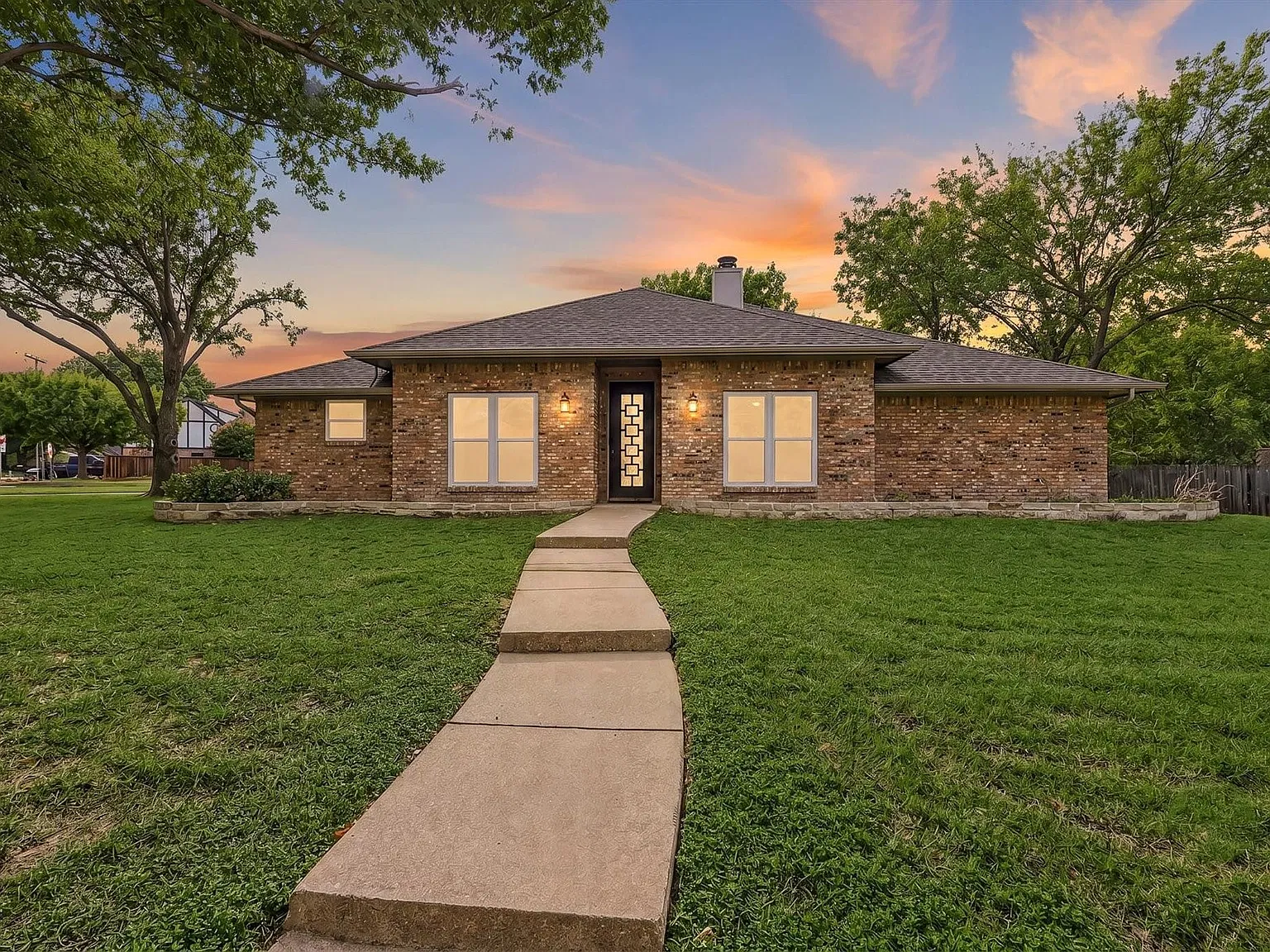 3 bed, 2.5 bath, 2265 sqft, $4,000 — Photo 1