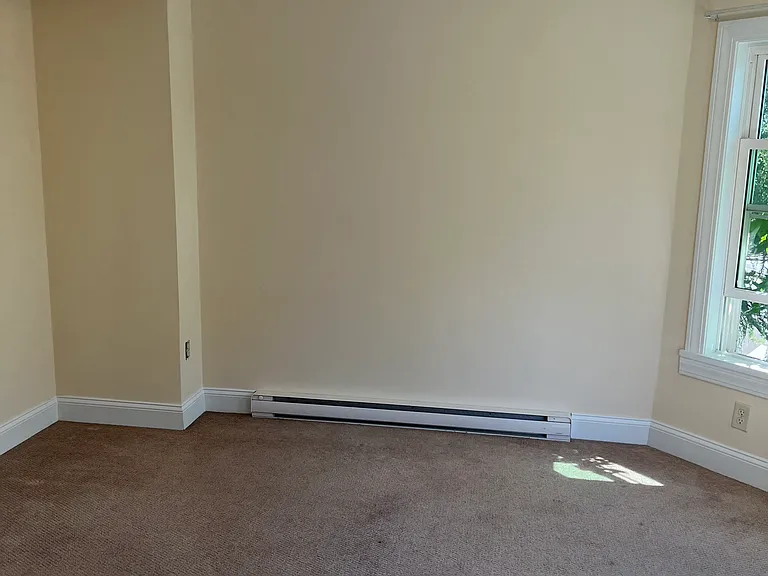 13 Maple St — Photo 6