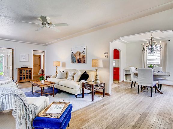 3rd image of 606 Margarita Ave