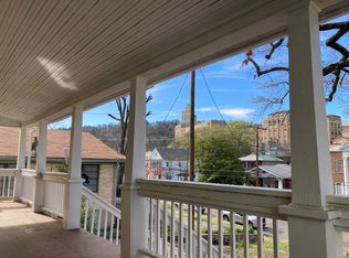 424 Spring St #B, Hot Springs National Park, AR 71901
