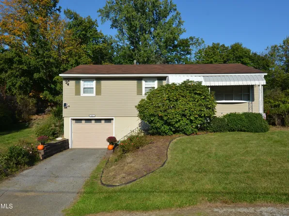 441 Church Ln, Hollidaysburg, PA 16648