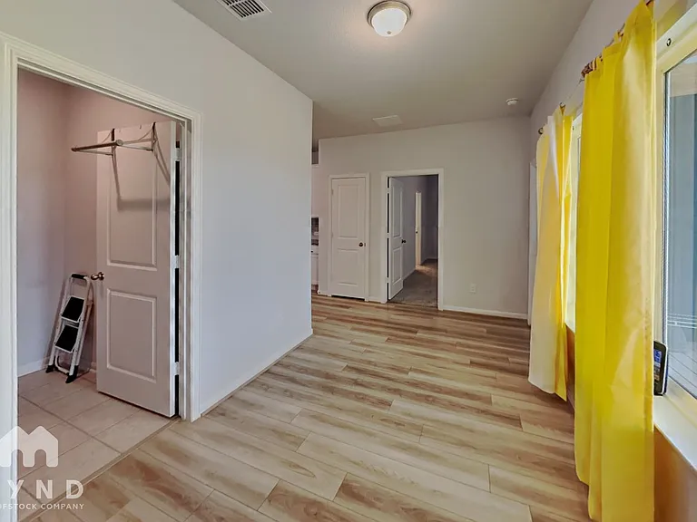 209 Drew Cir — Photo 10