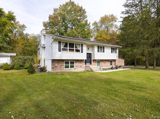 22 Lenart Pl, Hopewell junction, NY 12533