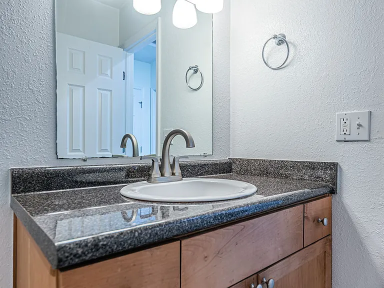 251 Pompano Dr SE #D — Photo 18
