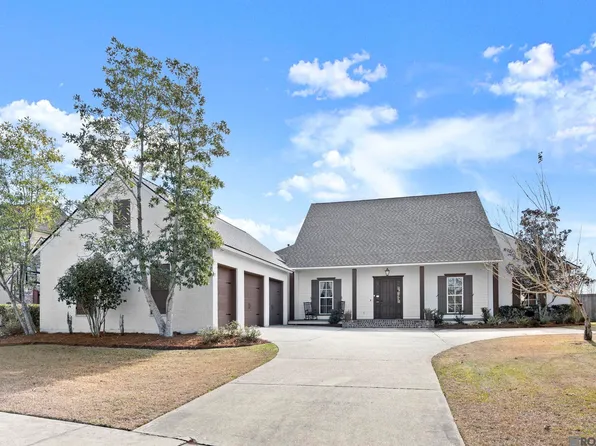 1684 Royal Troon Ct, Zachary, LA 70791