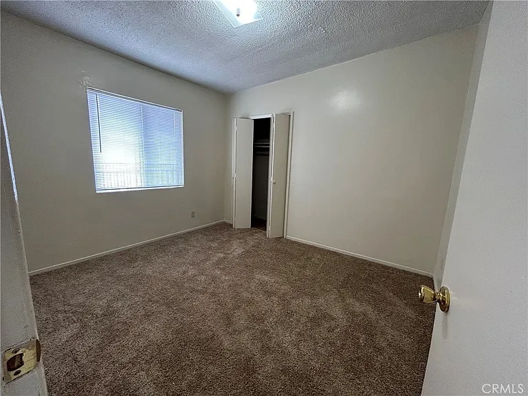 325 W Carson St #8 — Photo 6