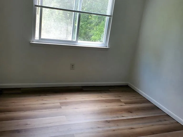 182 Michele Way — Photo 9