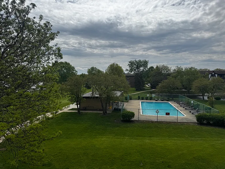 2 Timber Ln #17 — Photo 22